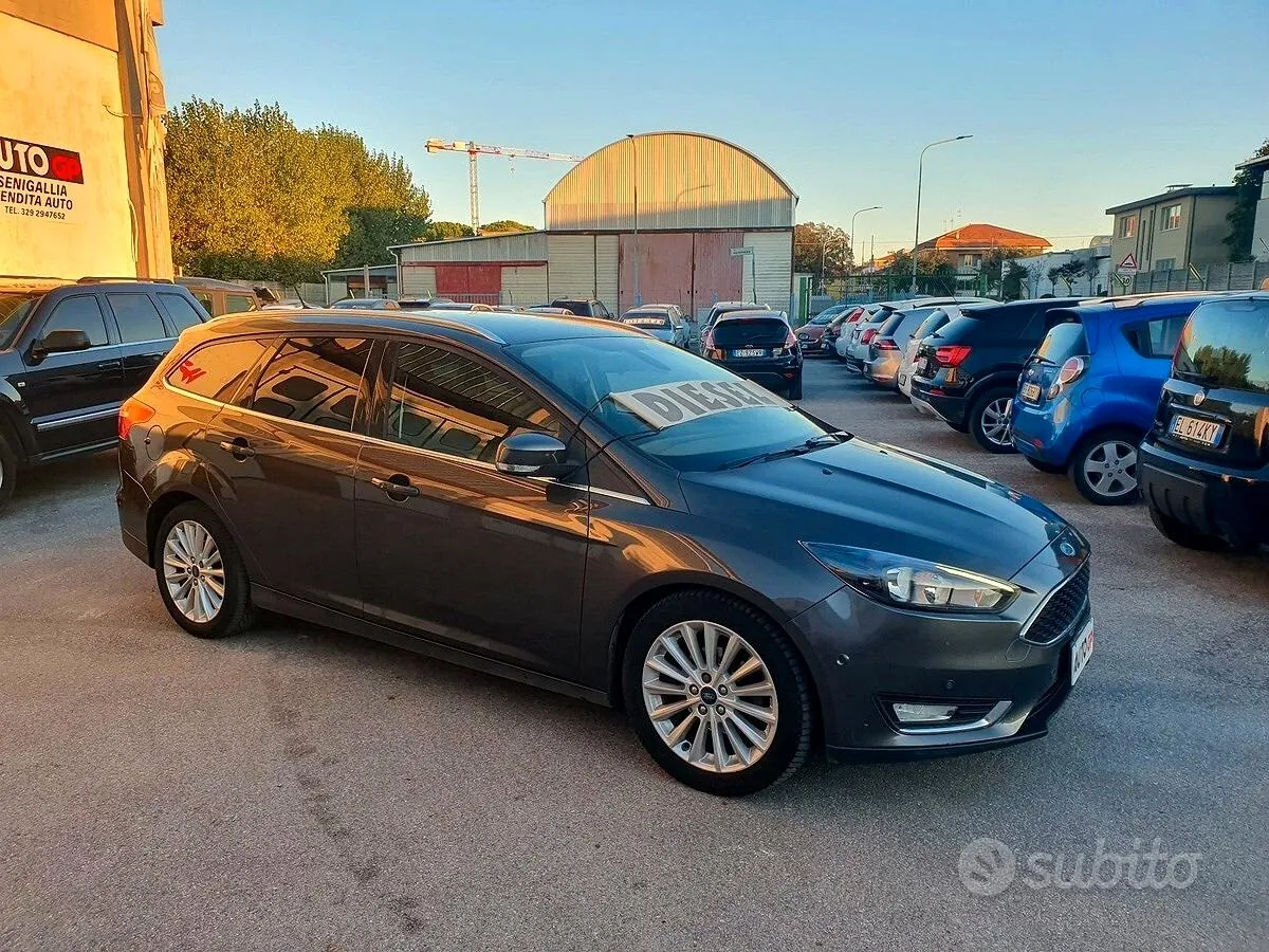 Ford Focus 2014 photo 2