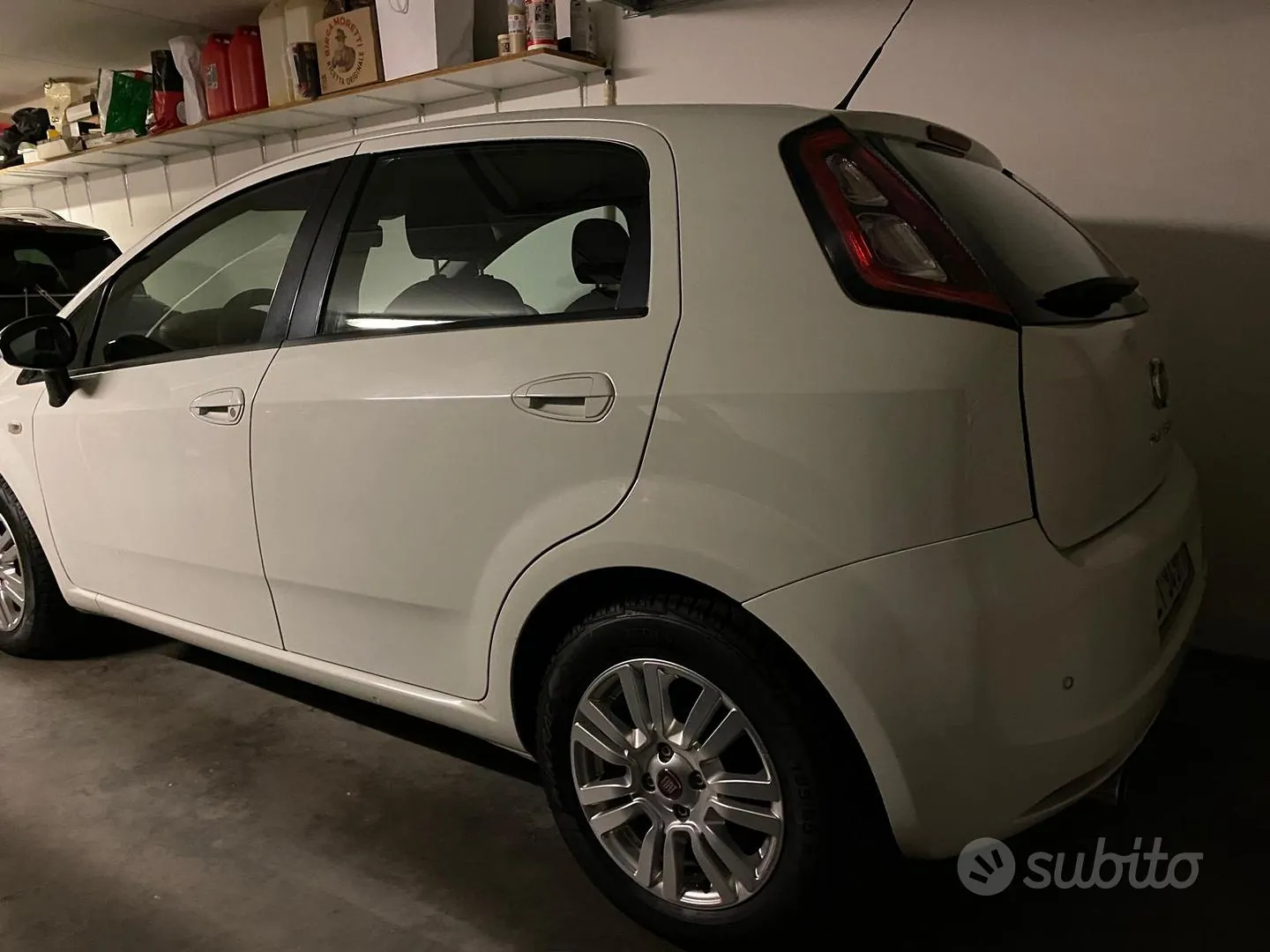 Fiat Punto 2014 photo 2