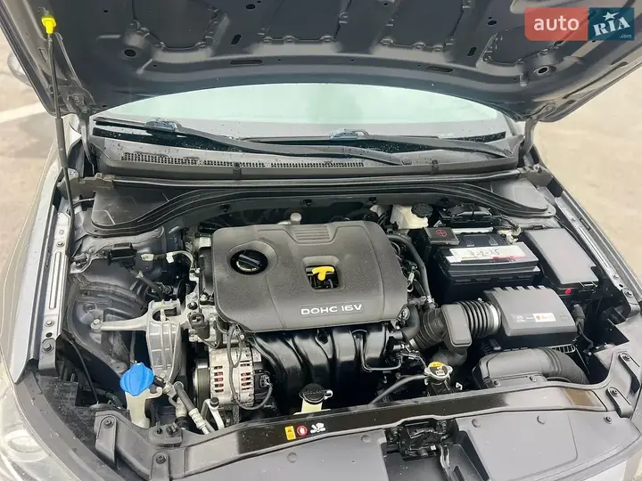Hyundai Elantra 2018 photo 5