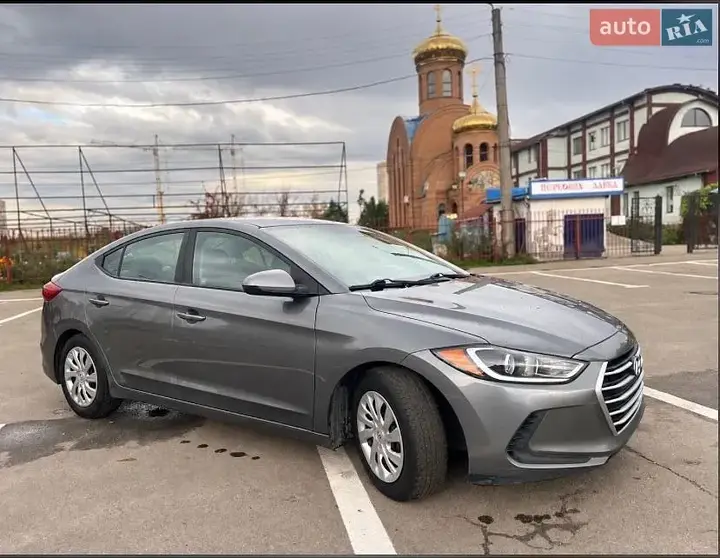 Hyundai Elantra