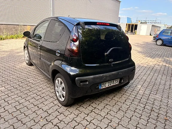 Peugeot 107 2009 photo 3