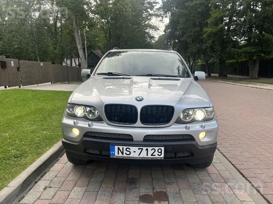 BMW X5 2004 photo 2