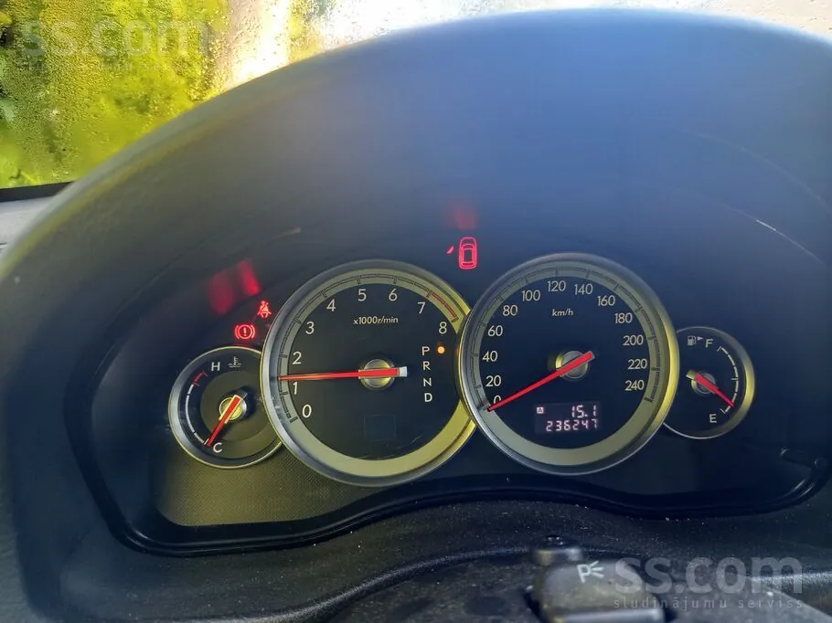 Subaru Outback 2004 photo 4