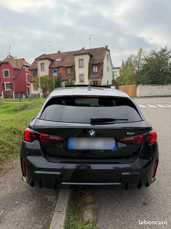 BMW Série 1 2025 photo 3