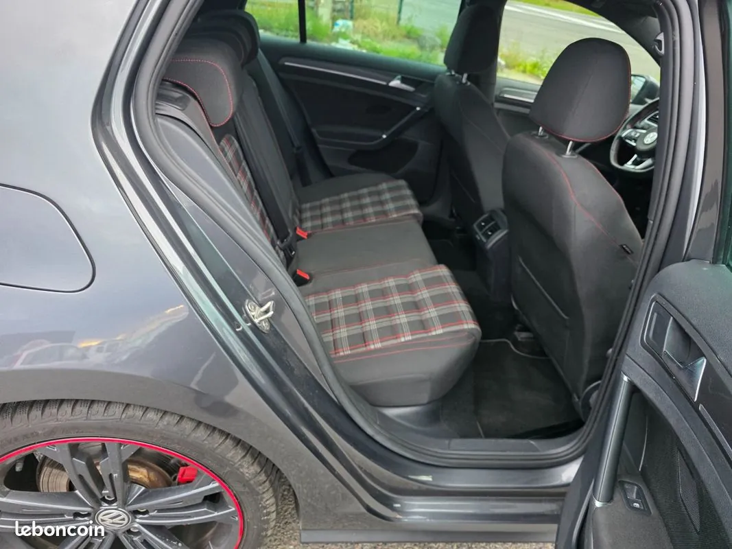 Volkswagen Golf 2019 photo 5