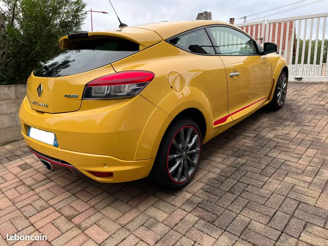 Renault Megane 2010 photo 2