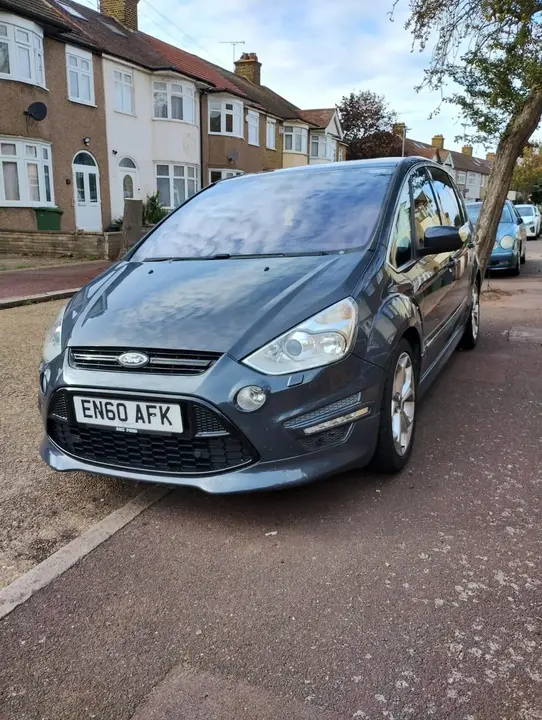 Ford S-Max 2011 photo 2