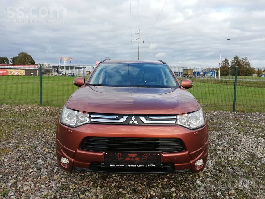 Mitsubishi Outlander 2012 photo 5