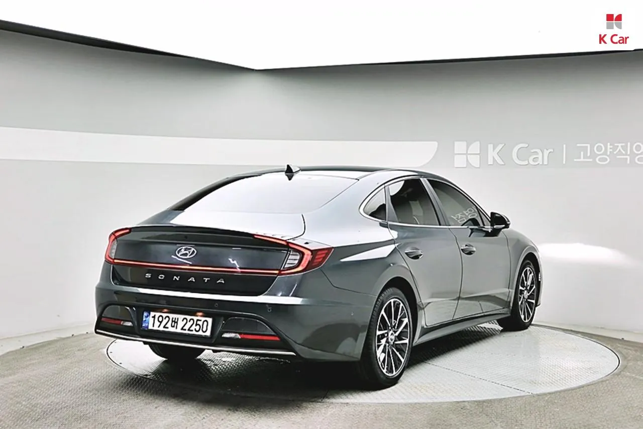 Hyundai Sonata Dn8 Hybrid 2023 photo 4