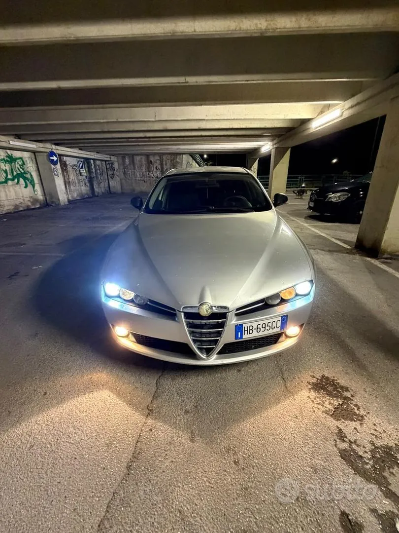 Alfa Romeo 159