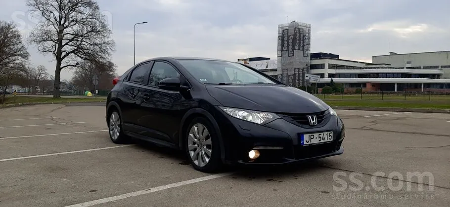 Honda Civic 2012 photo 2