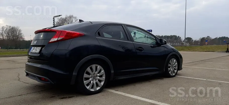 Honda Civic 2012 photo 3