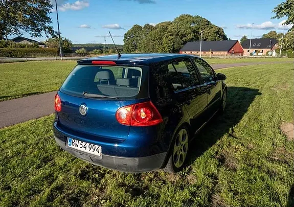 Volkswagen Golf V 2006 photo 2