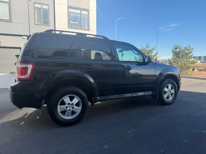 Ford Escape 2010 photo 4