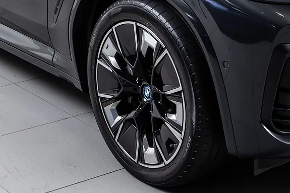 BMW Ix3 2023 photo 3