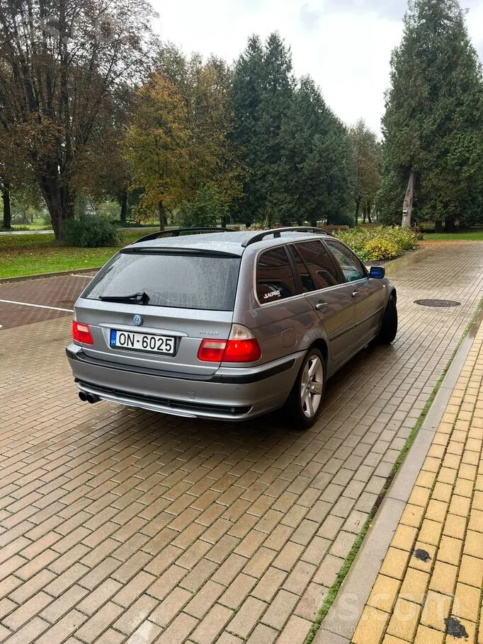 BMW 330 2005 photo 2