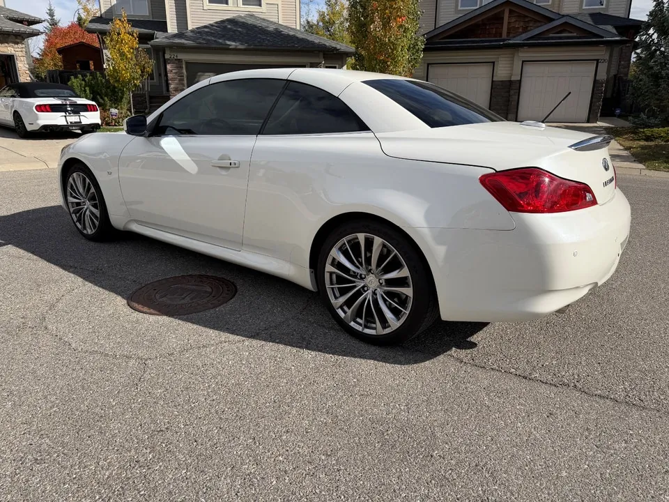 Infiniti Q60 2015 photo 3