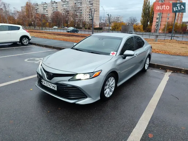 Toyota Camry 2018 photo 2