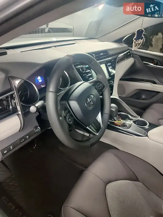 Toyota Camry 2018 photo 5