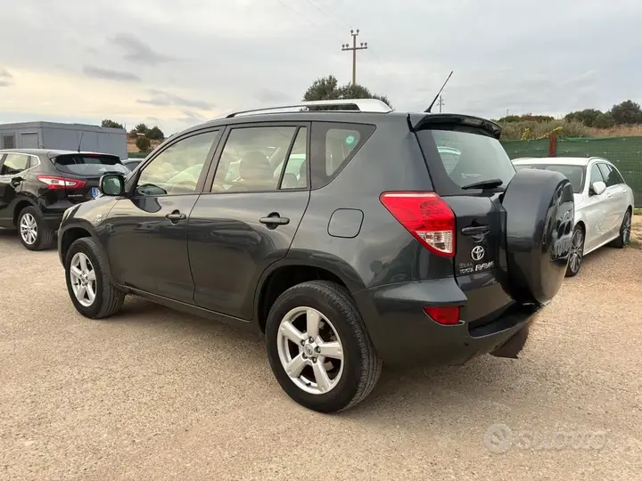 Toyota Rav4 2006 photo 4