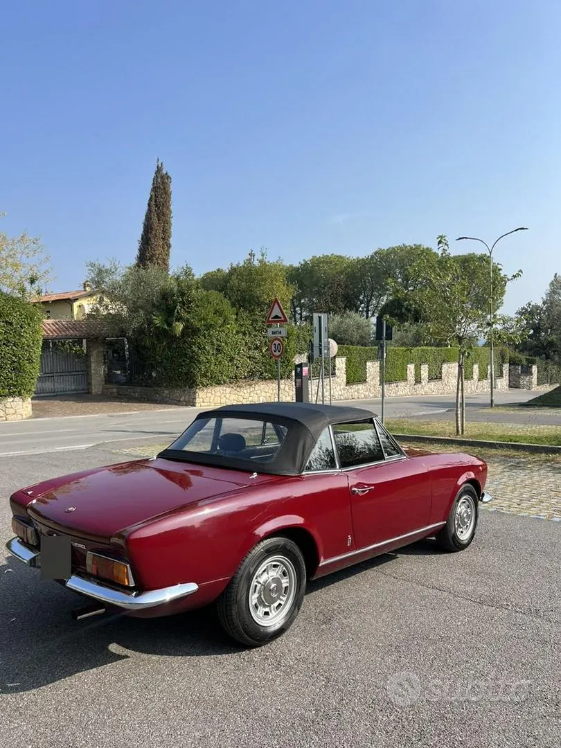 Fiat 124 Sport Spider 1974 photo 3