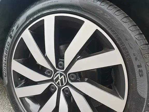 Volkswagen Touran 2025 photo 5