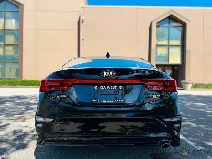 Kia Forte 2020 photo 4
