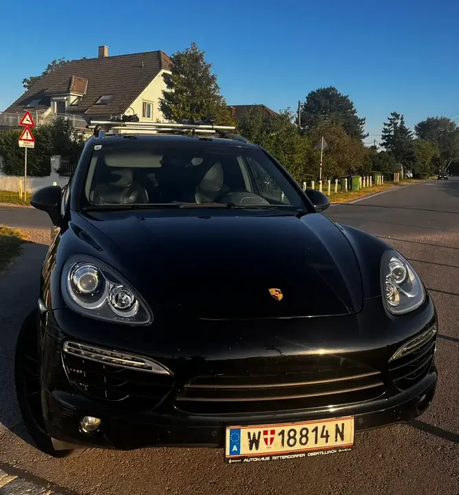 Porsche Cayenne 2012 photo 3