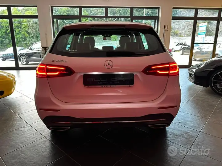 Mercedes-Benz B 180D 2022 photo 4