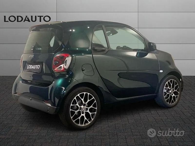 Smart Fortwo 2022 photo 2
