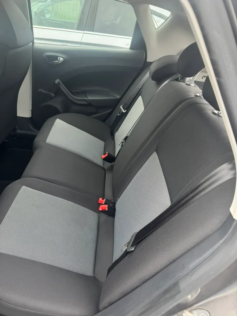 Seat Ibiza 2017 photo 3