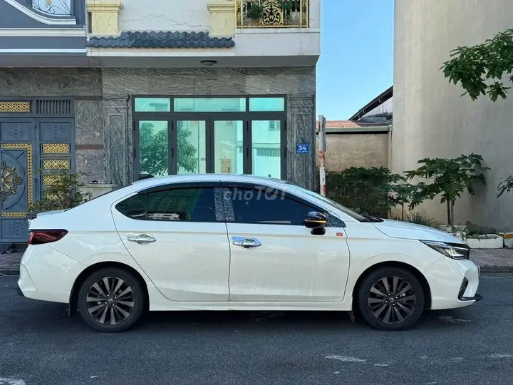 Honda City 2025 photo 5