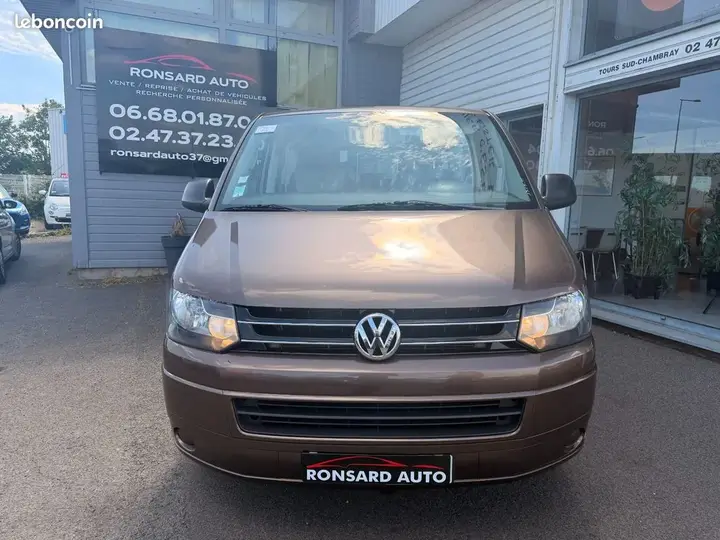 Volkswagen Multivan 2011 photo 3