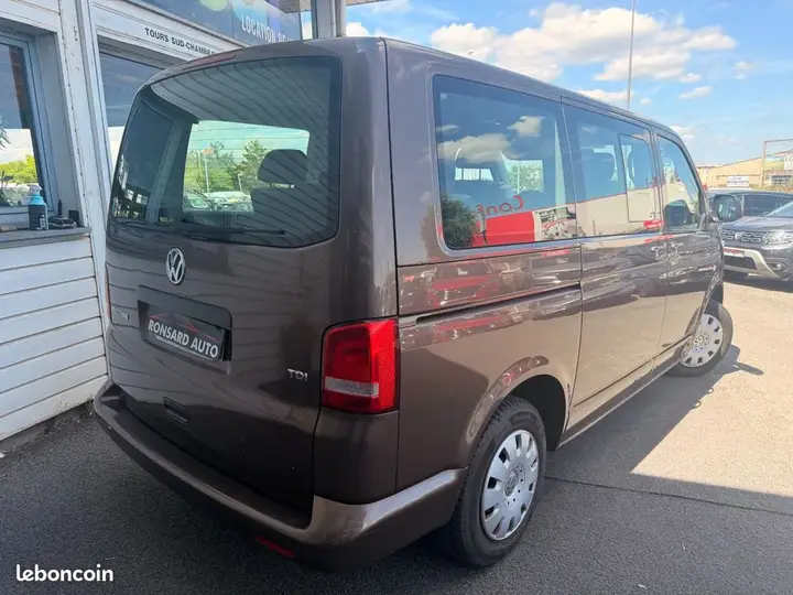 Volkswagen Multivan 2011 photo 5