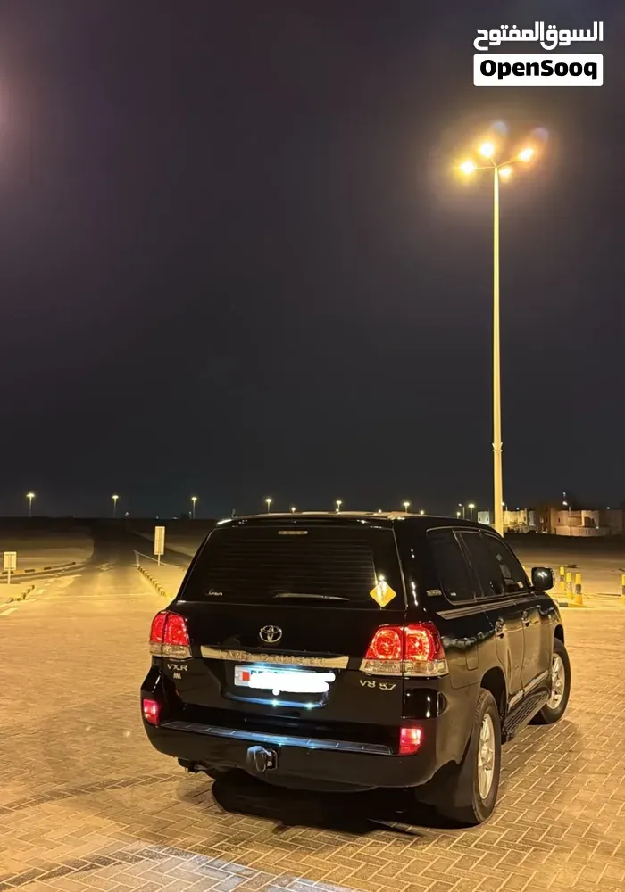 Toyota Land Cruiser 2010 photo 4