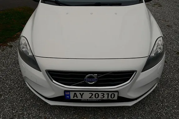 Volvo V40 2013 photo 4