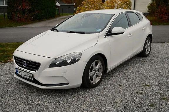 Volvo V40 2013 photo 3