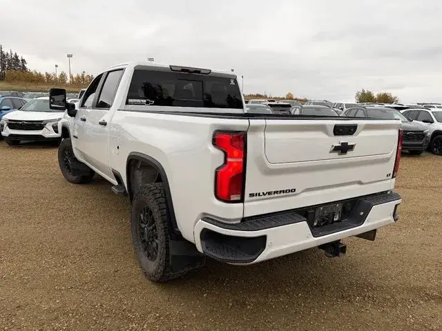 Chevrolet Silverado 3500Hd 2024 photo 5