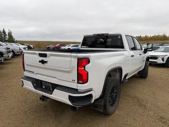 Chevrolet Silverado 3500Hd 2024 photo 4