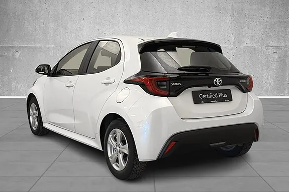 Toyota Yaris 2024 photo 3