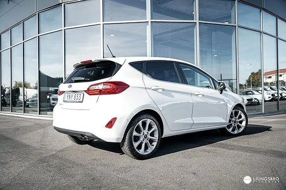 Ford Fiesta 2018 photo 2