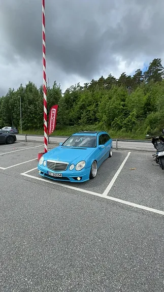 Mercedes-Benz E220 D