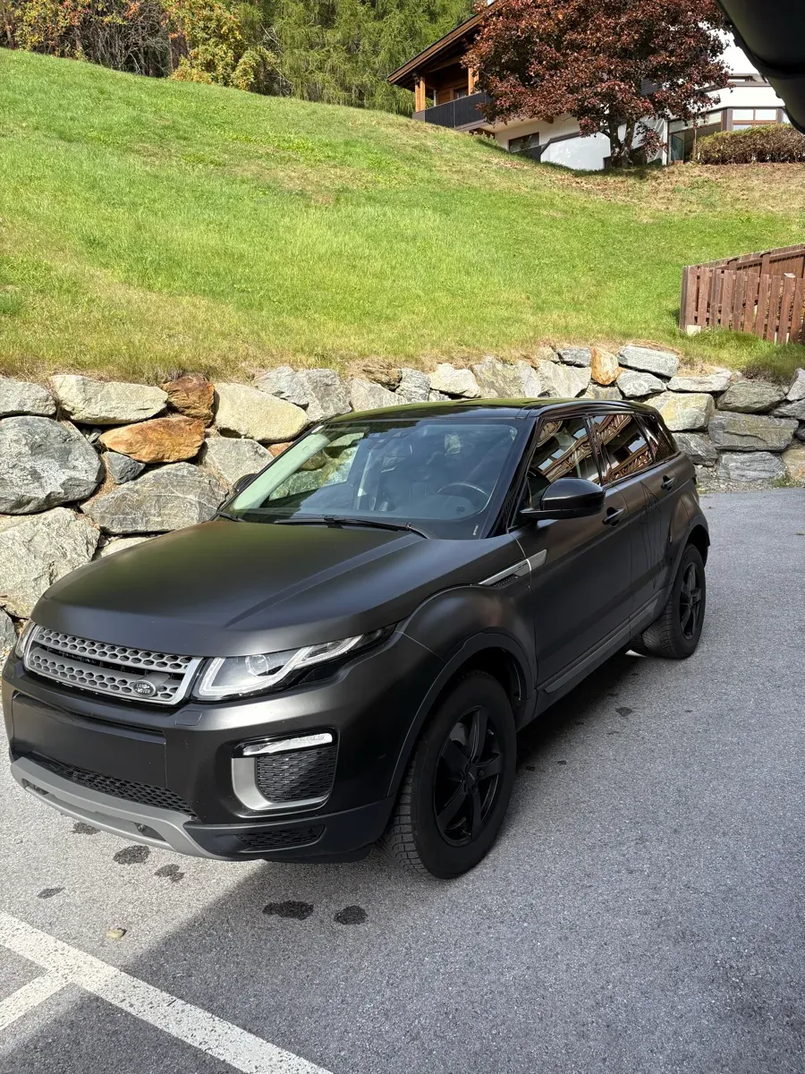 Land Rover Range Rover Evoque 2017 photo 3
