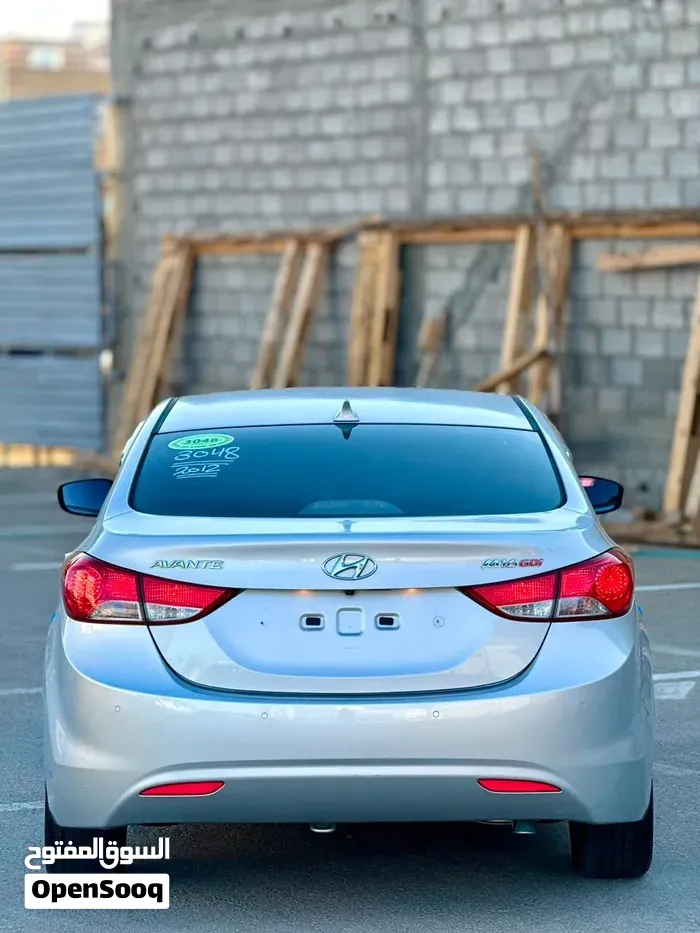 Hyundai Elantra 2012 photo 2