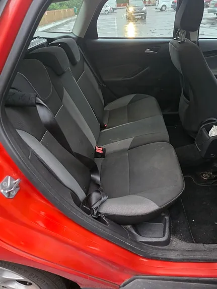 Ford Focus 2011 photo 4