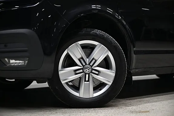Volkswagen Transporter 2023 photo 2