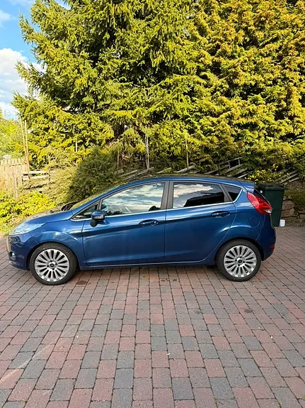Ford Fiesta 2009 photo 3
