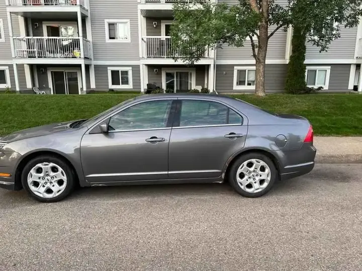 Ford Fusion 2010 photo 2
