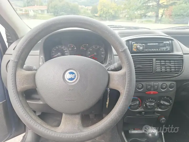 Fiat Punto 2004 photo 4