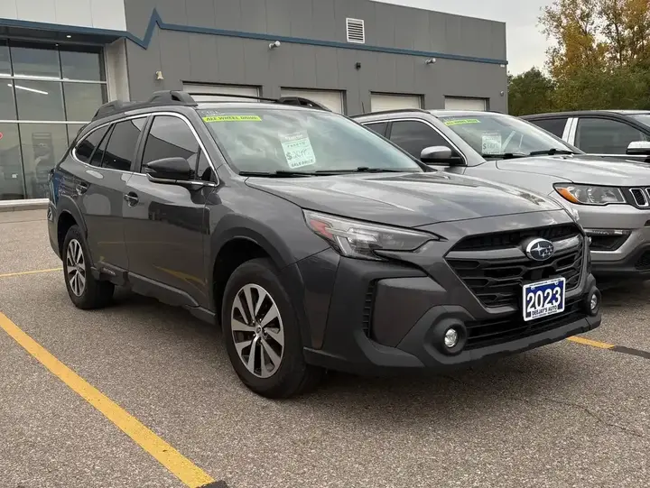 Subaru Outback 2023 photo 2